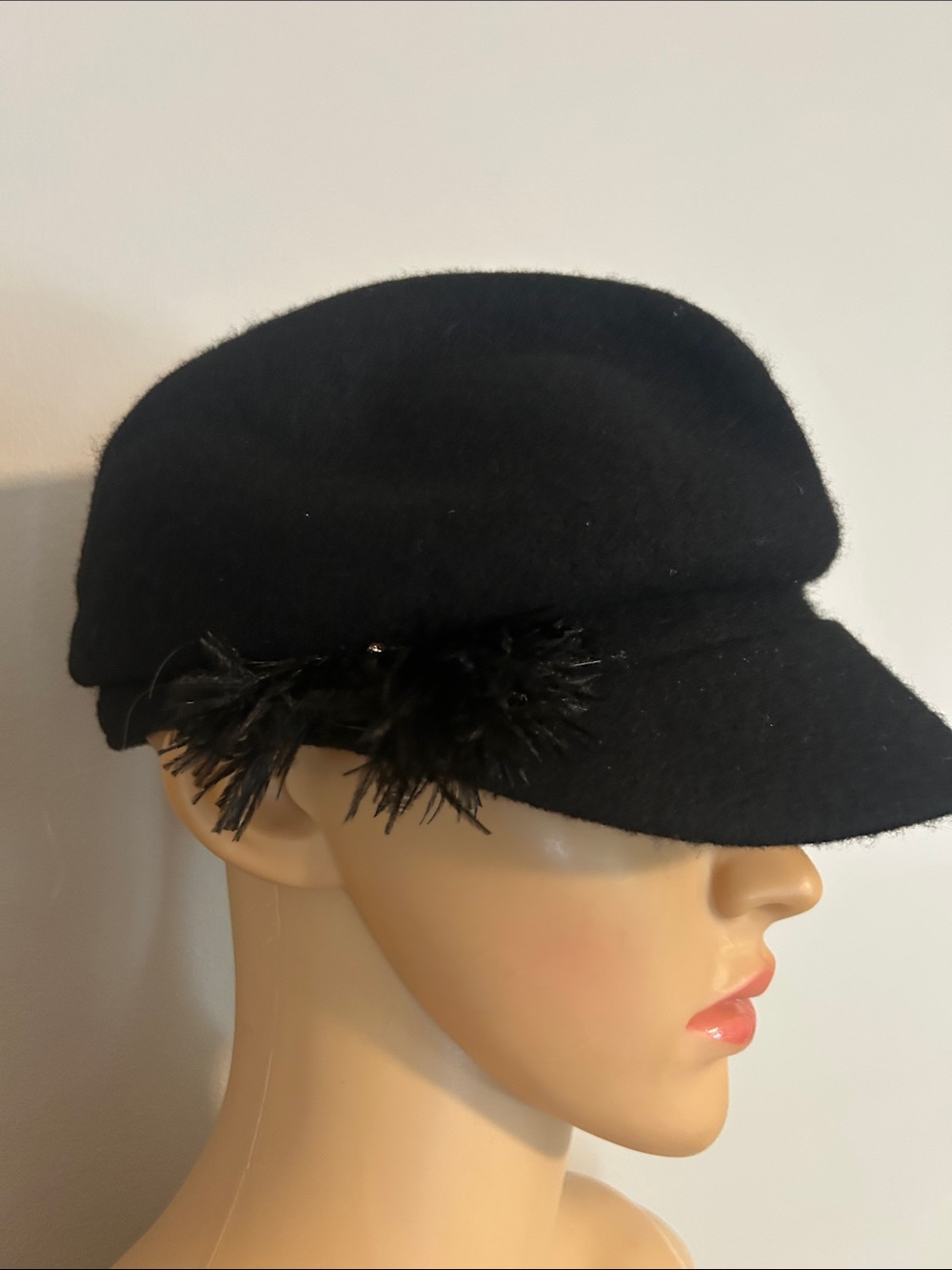 BLACK Saks fifth avenue wool hat